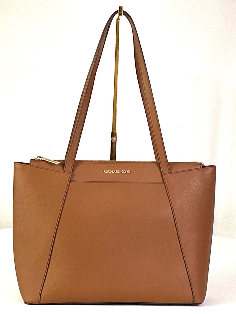 Michael Kors-“MADDIE”-large cross grain saffiano brown leather tote
